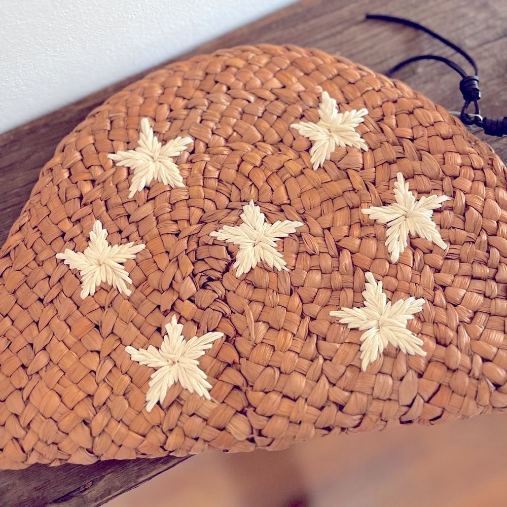 Wicker Clutch